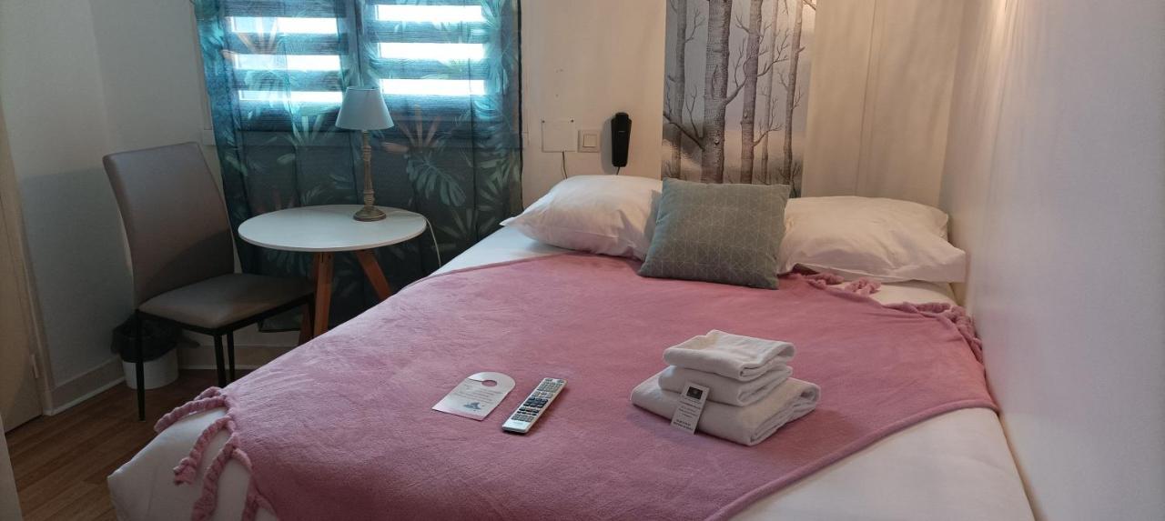 Hotel Le Petit Billot Vitré Buitenkant foto