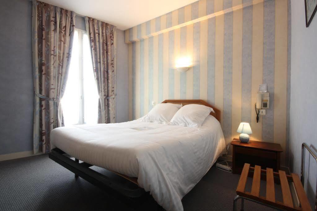 Hotel Le Petit Billot Vitré Buitenkant foto