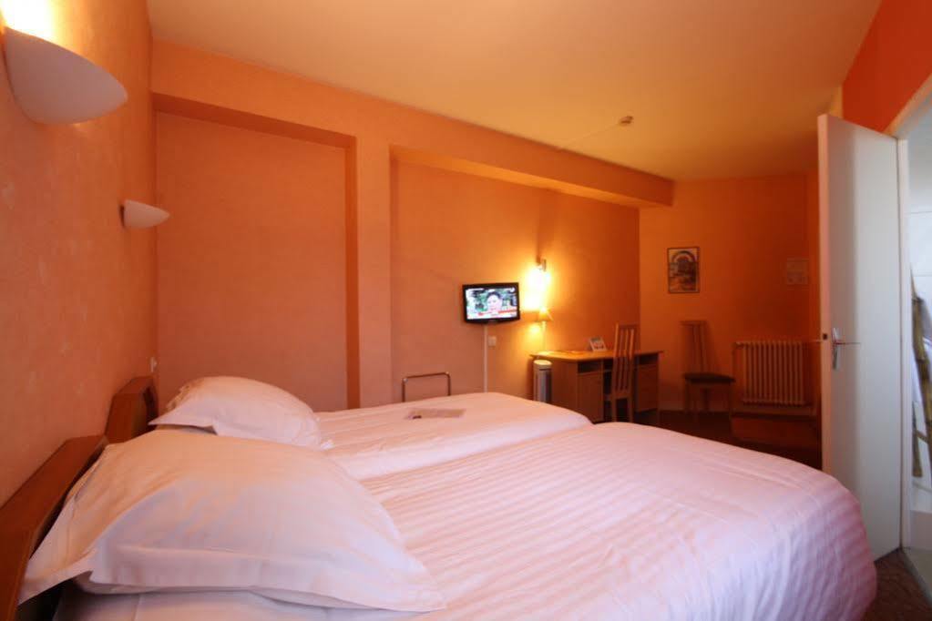 Hotel Le Petit Billot Vitré Buitenkant foto