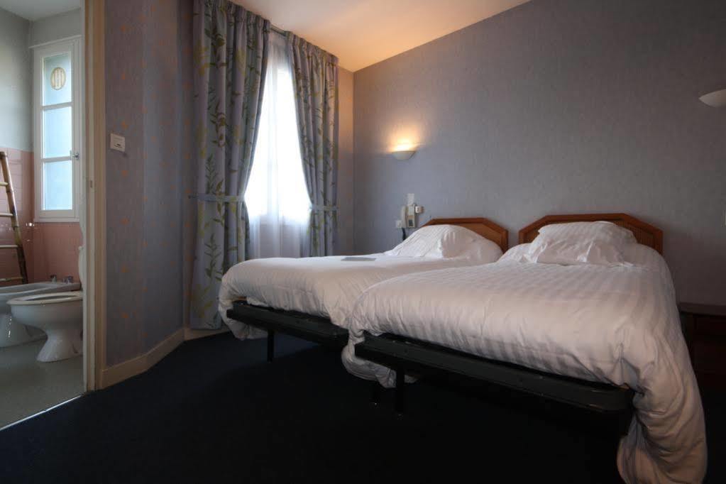 Hotel Le Petit Billot Vitré Buitenkant foto