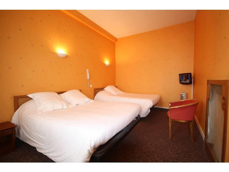 Hotel Le Petit Billot Vitré Buitenkant foto